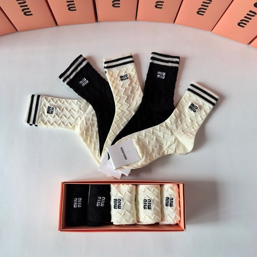 Dragons Bags Premium Luxury Socks --97889