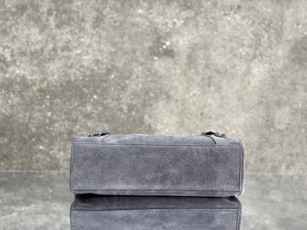 new-luxury-designer-bags-nm21777
