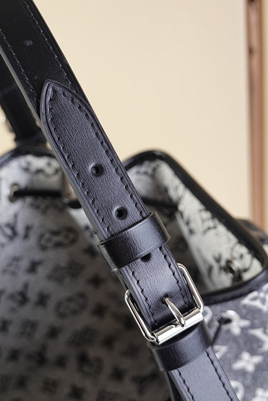 Dragons Bags ln Luxury Bag --67887