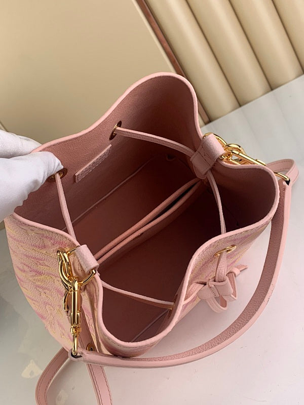 Dragons Bags ln Luxury Bag --67579