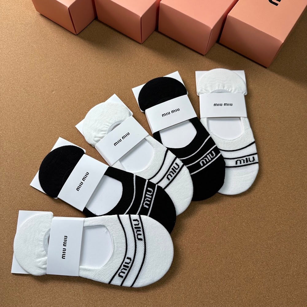 Dragons Bags Premium Luxury Socks --98361