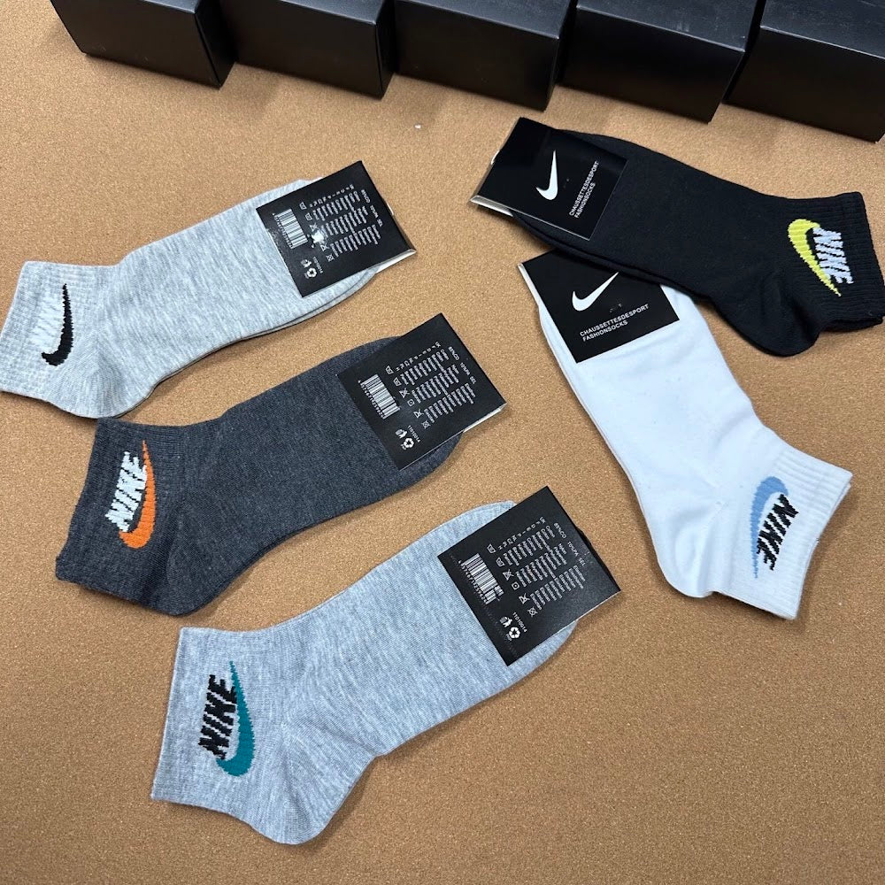 Dragons Bags Premium Luxury Socks --98312