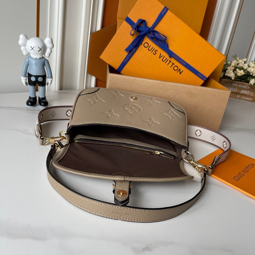 Dragons Bags ln Luxury Bag --76544