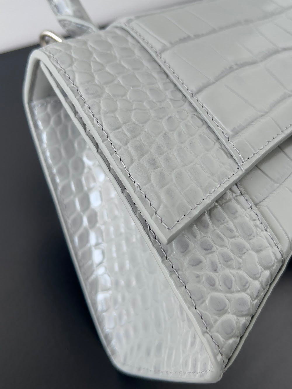 Dragons Bags Balenciaga Luxury Bag --111480
