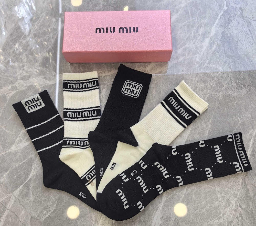 Dragons Bags Premium Luxury Socks --98359