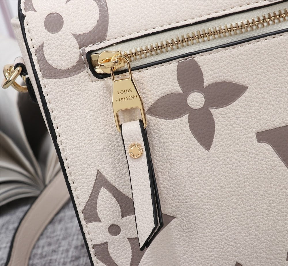 Dragons Bags ln Luxury Bag --78110