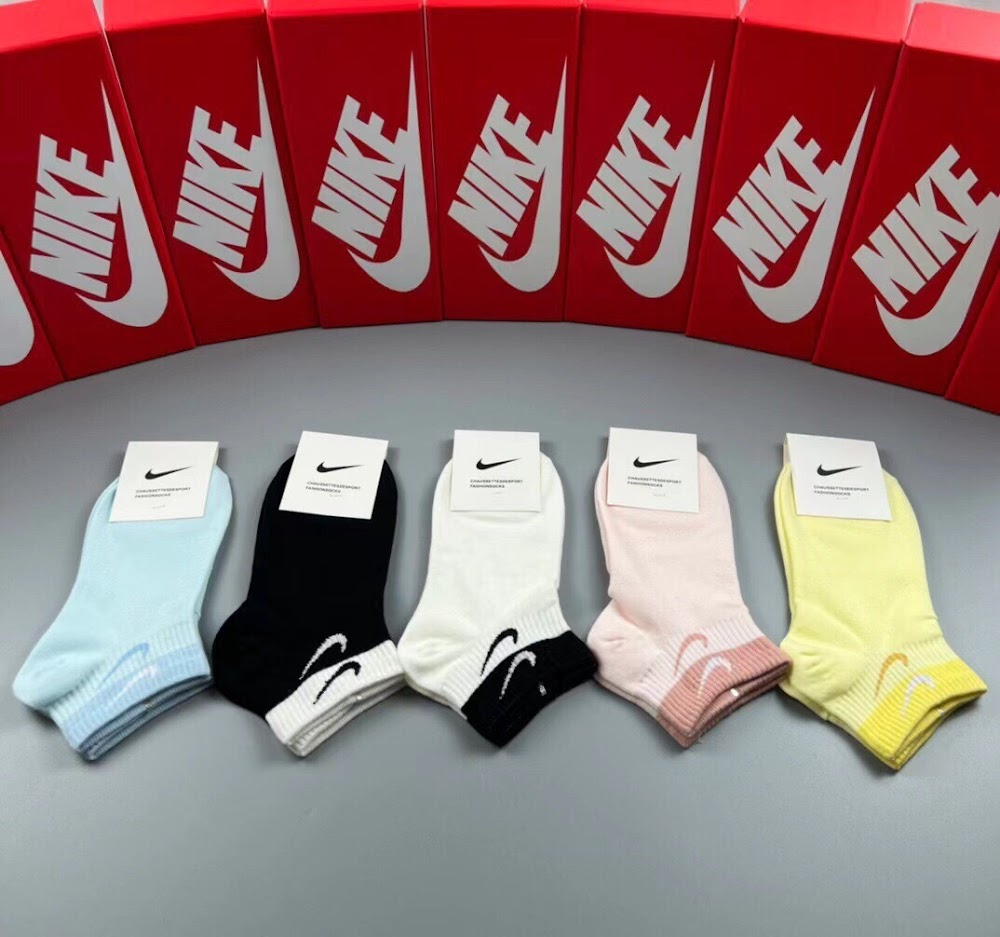 Dragons Bags Premium Luxury Socks --98347