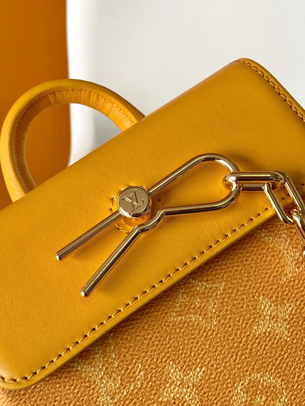 Dragons Bags ln Luxury Bag --81882