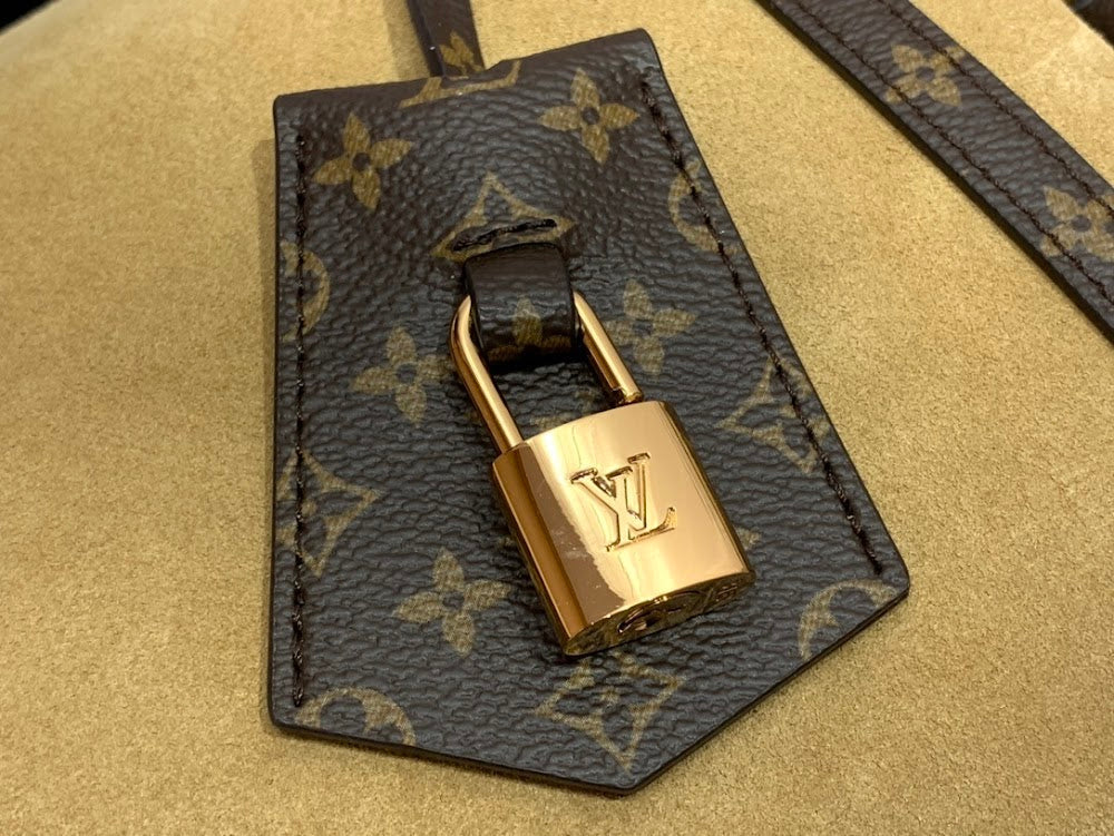 Dragons Bags ln Luxury Bag --96737