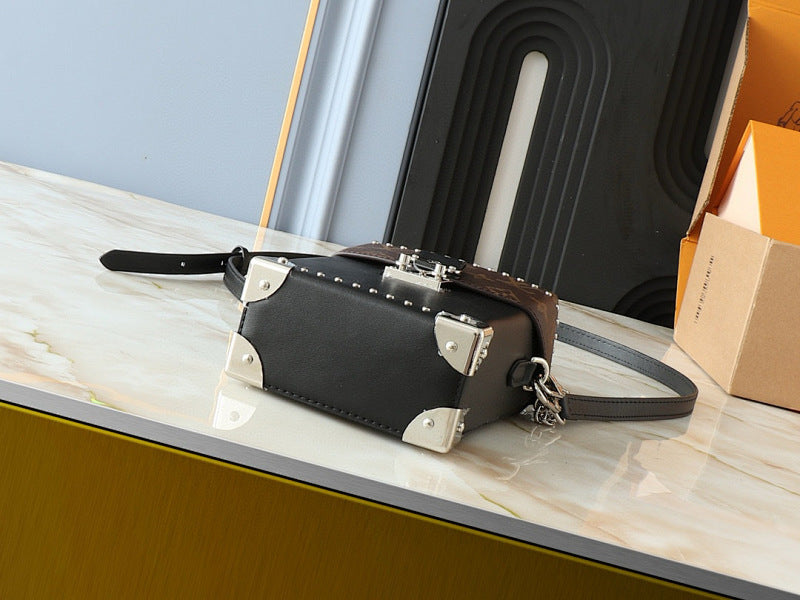 Dragons Bags ln Luxury Bag --81533