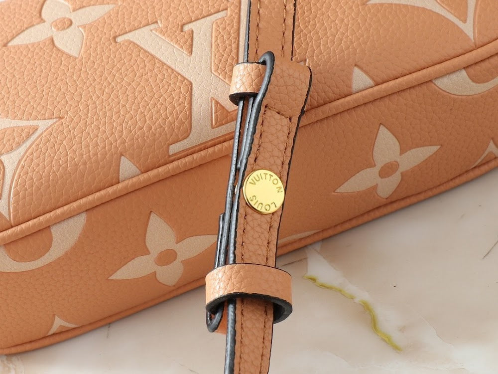 Dragons Bags ln Luxury Bag --76490
