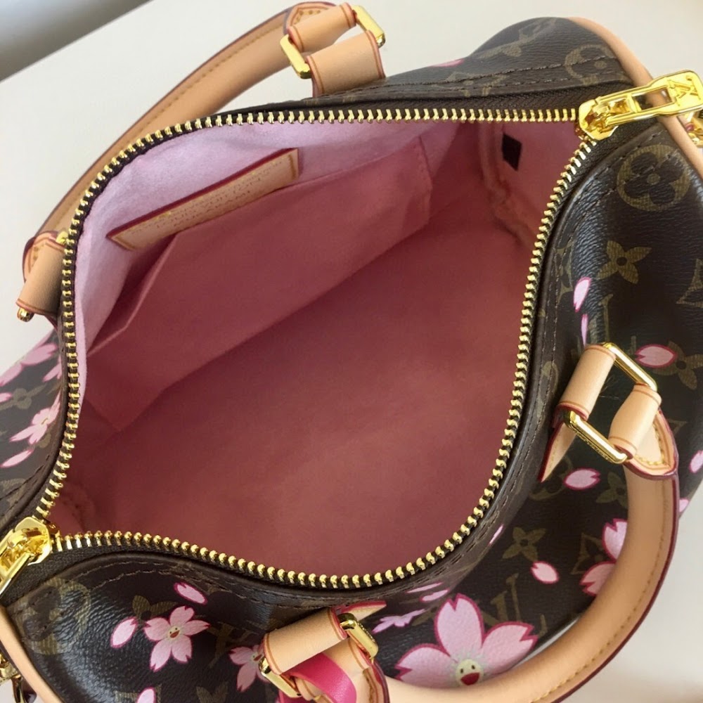Dragons Bags ln Luxury Bag --76817