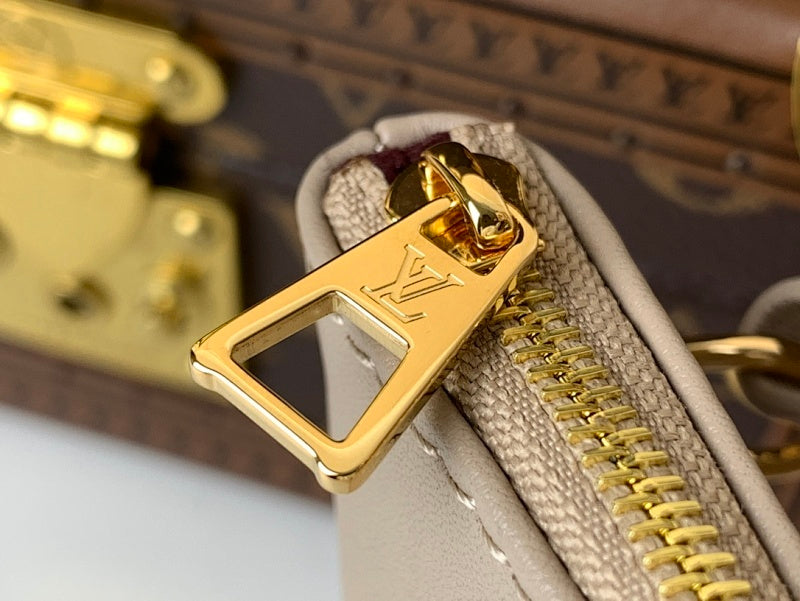 Dragons Bags ln Luxury Bag --62562