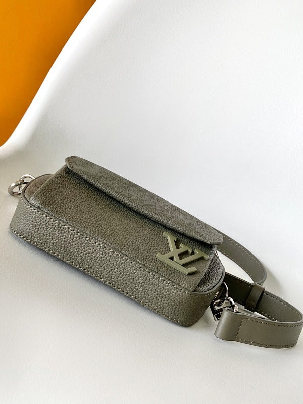 Dragons Bags ln Luxury Bag --71663