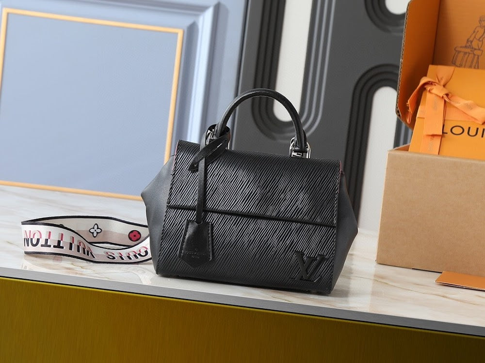 Dragons Bags ln Luxury Bag --77071