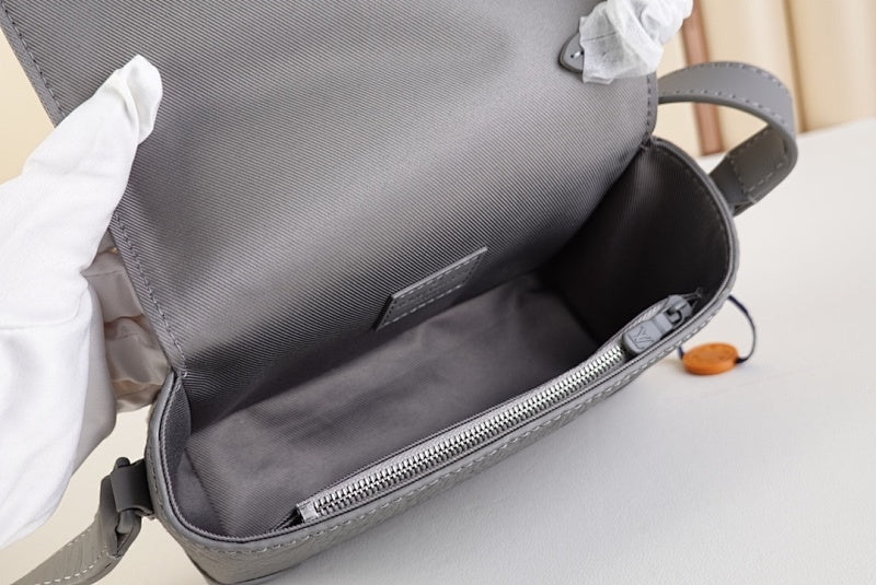 Dragons Bags ln Luxury Bag --61345