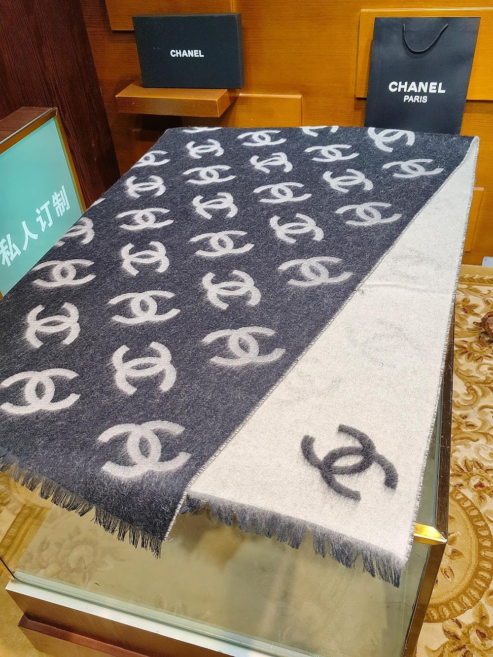 Dragons Bags Premium Designer Scarf --99177