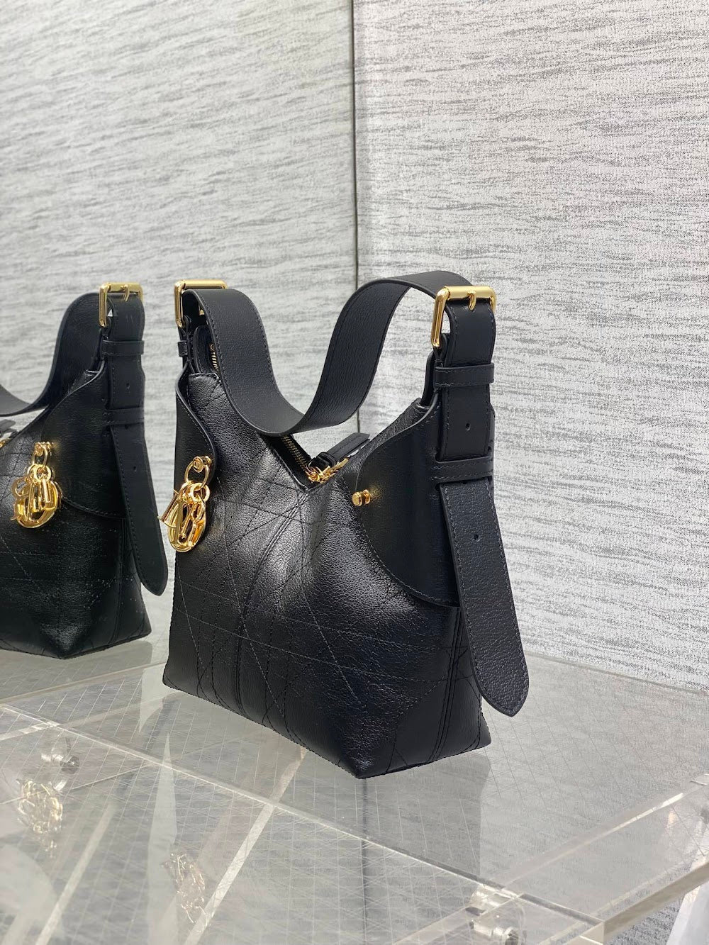Dragons BagsDiorn Luxury Bag --116077