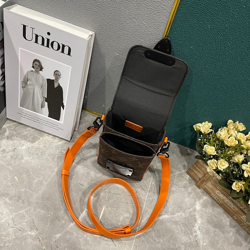 Dragons Bags ln Luxury Bag --70103