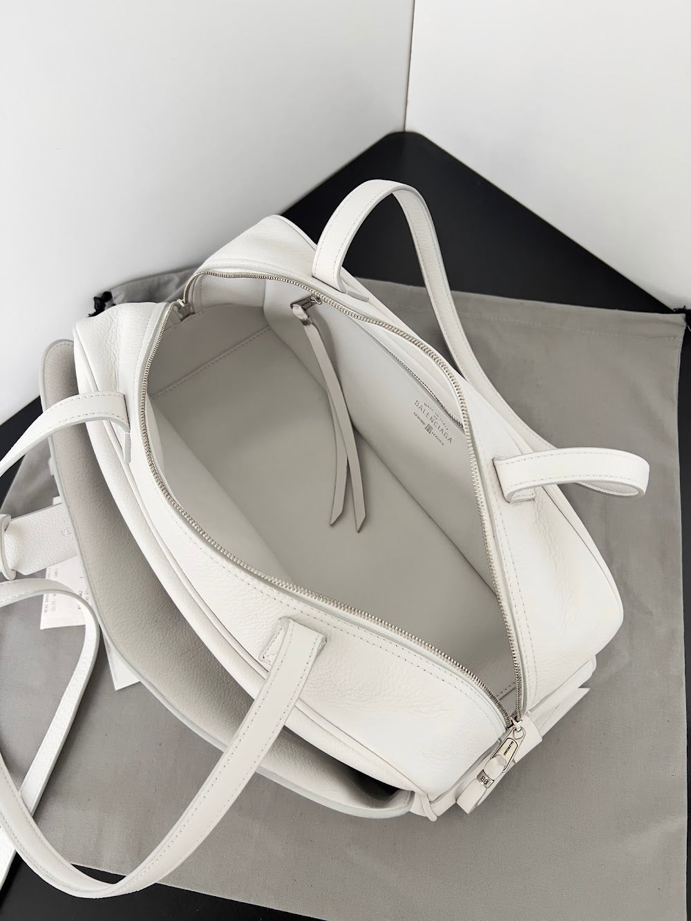 Dragons Bags Balenciaga Luxury Bag --111621