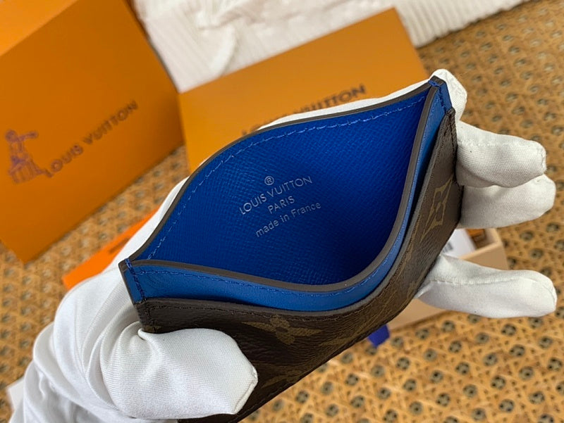 Dragons Bags ln Luxury Bag --68951