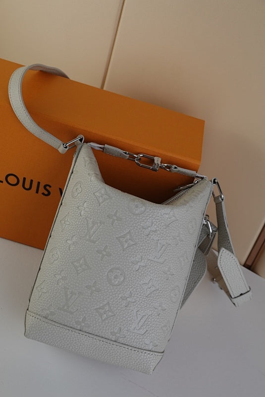 Dragons Bags ln Luxury Bag --61245