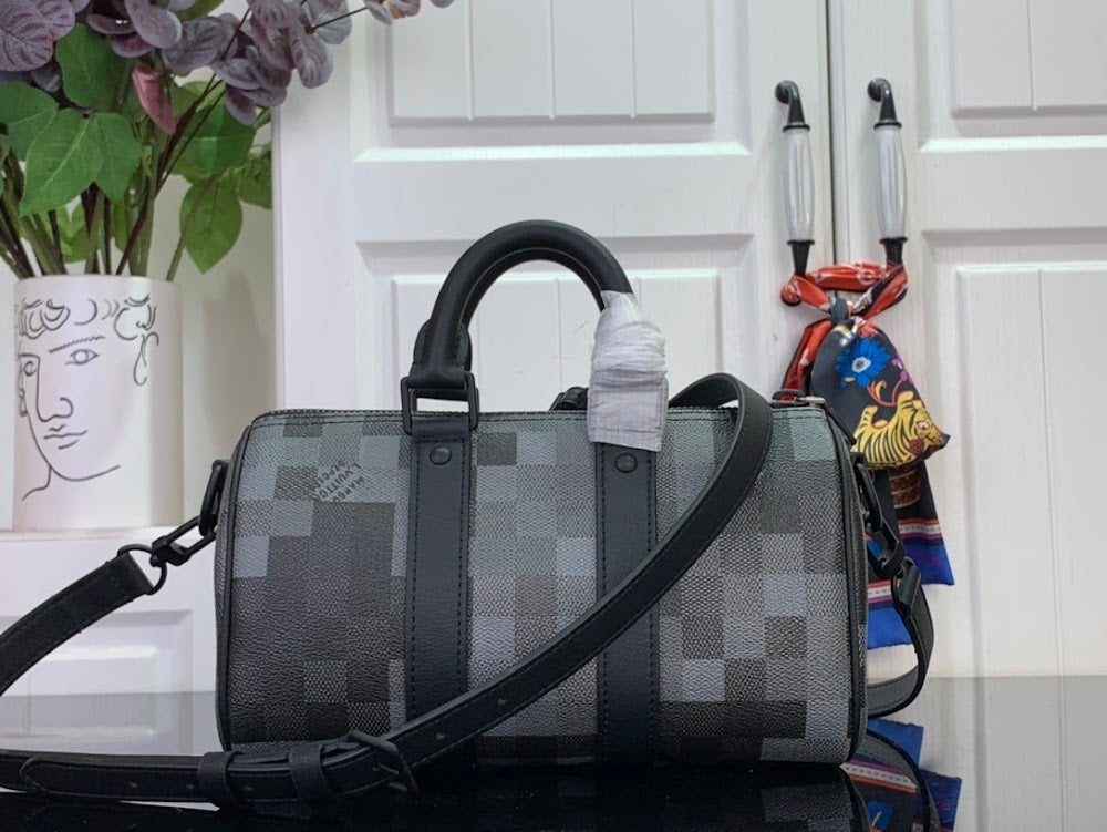 Dragons Bags ln Luxury Bag --97133
