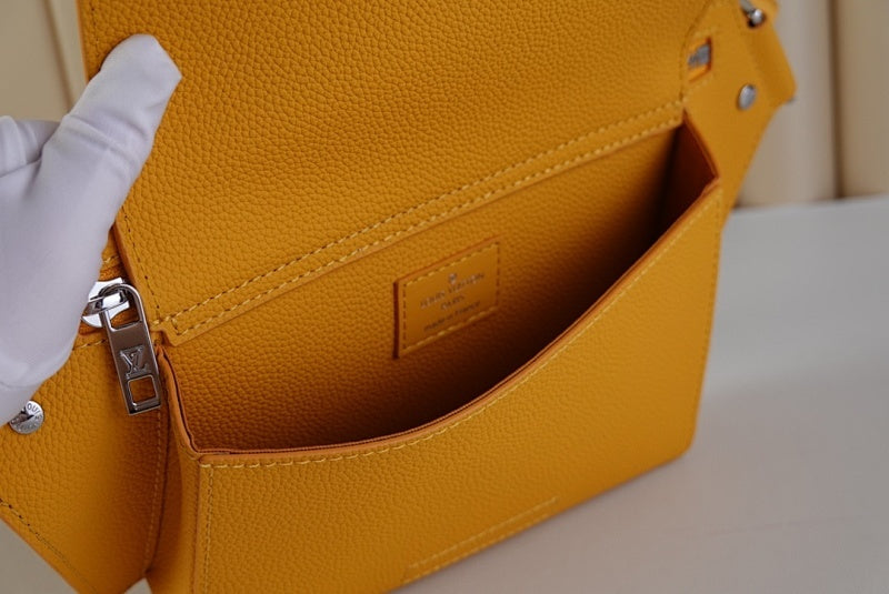 Dragons Bags ln Luxury Bag --58855