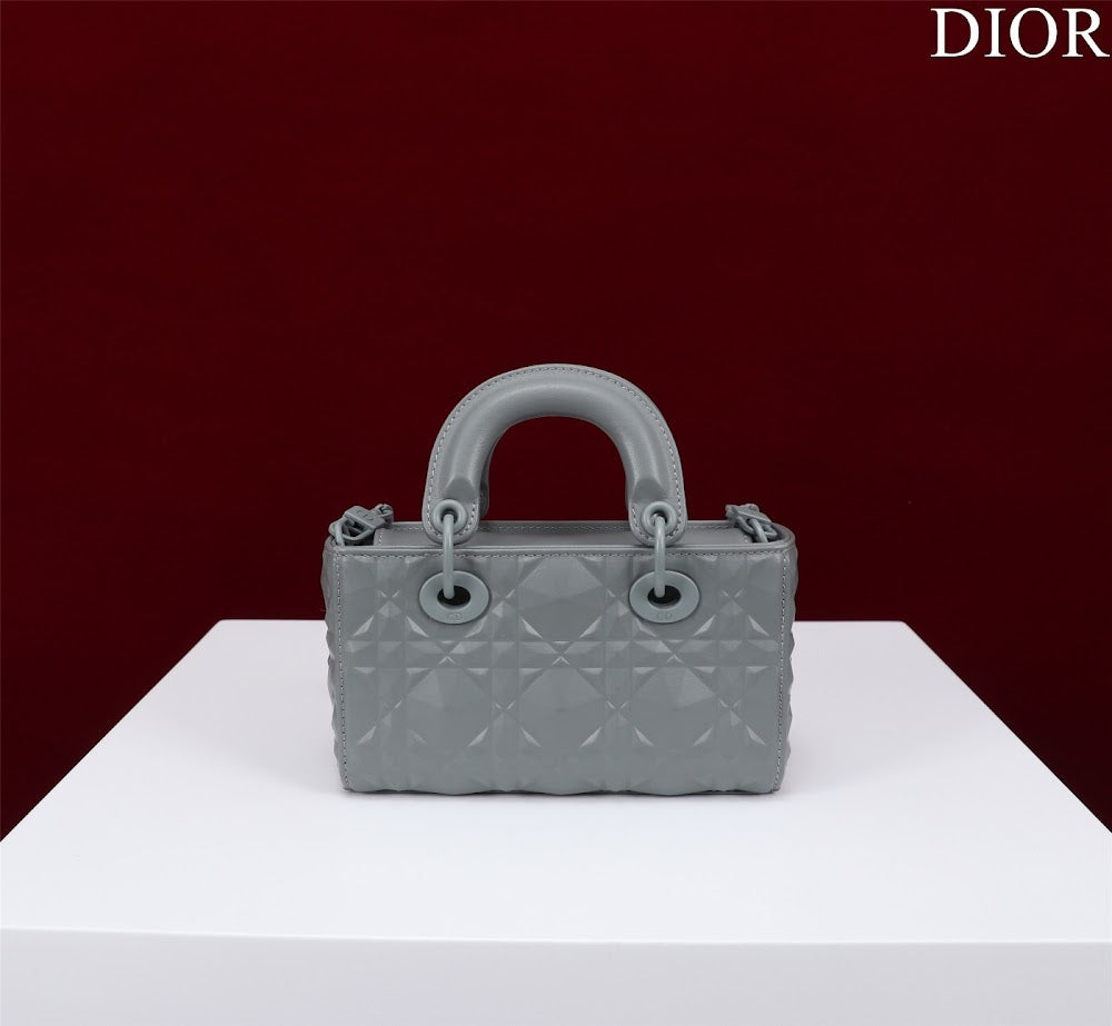 Dragons BagsDiorn Luxury Bag --116477