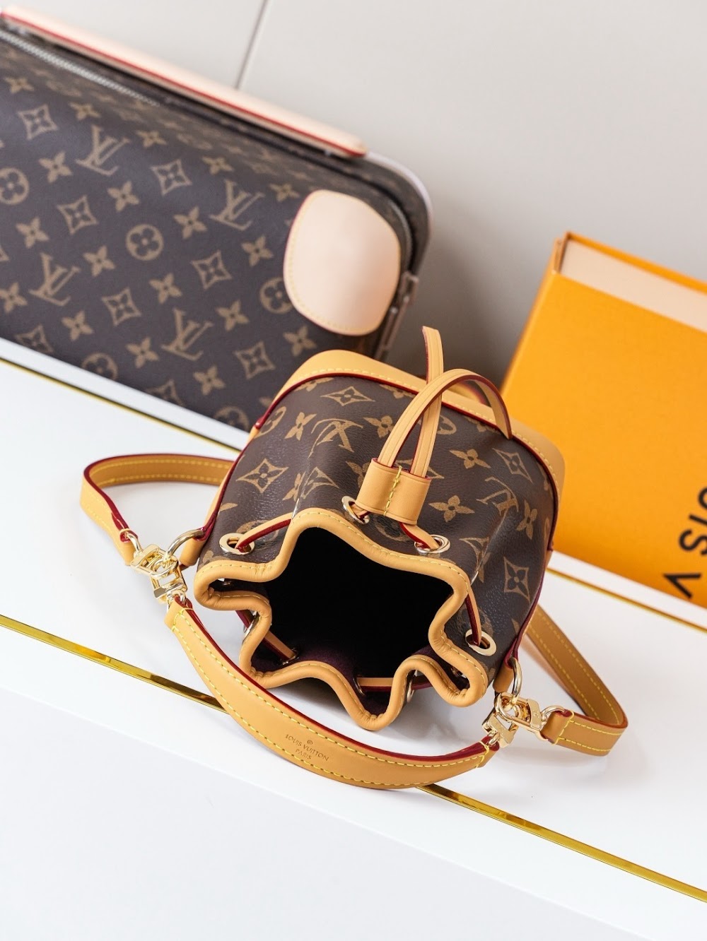 Dragons Bags ln Luxury Bag --81786