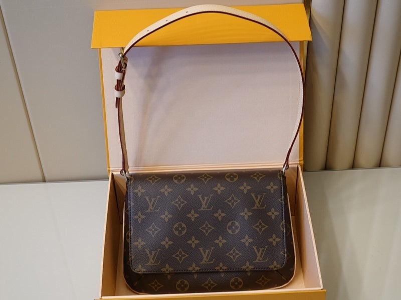 Dragons Bags ln Luxury Bag --57977