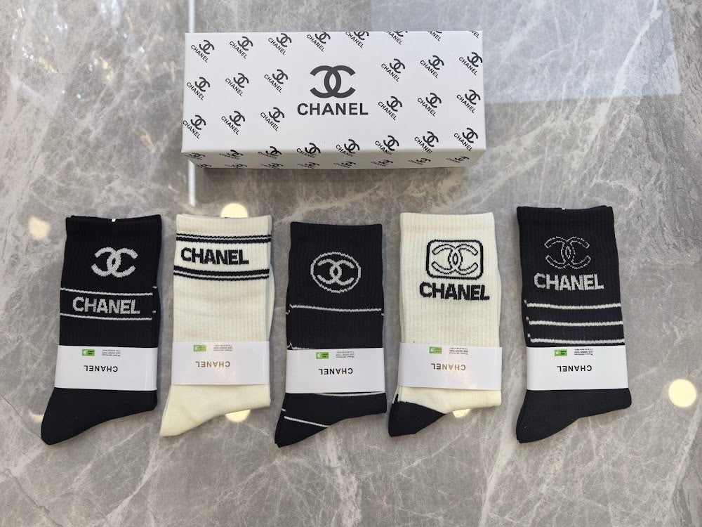 Dragons Bags Premium Luxury Socks --98419