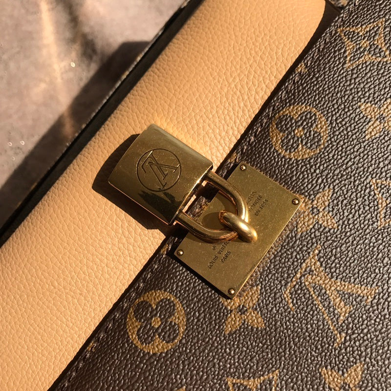 Dragons Bags ln Luxury Bag --66241