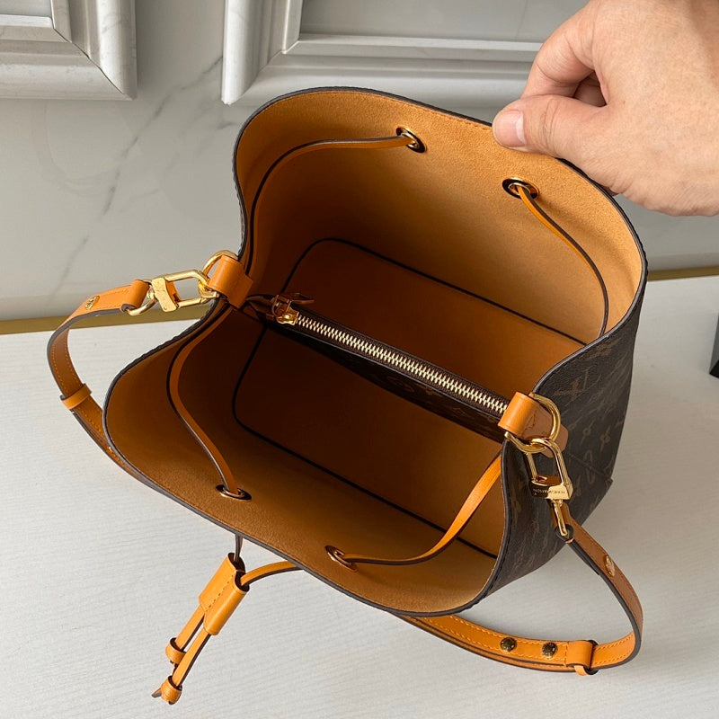 Dragons Bags ln Luxury Bag --56997