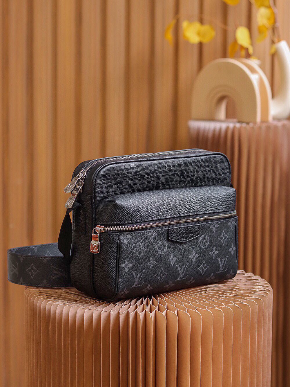 Dragons Bags ln Luxury Bag --70306