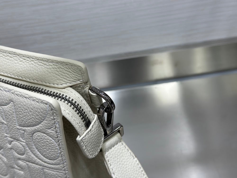 new-designer-premium-bags-nm16624