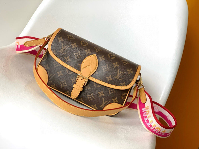 Dragons Bags ln Luxury Bag --81500