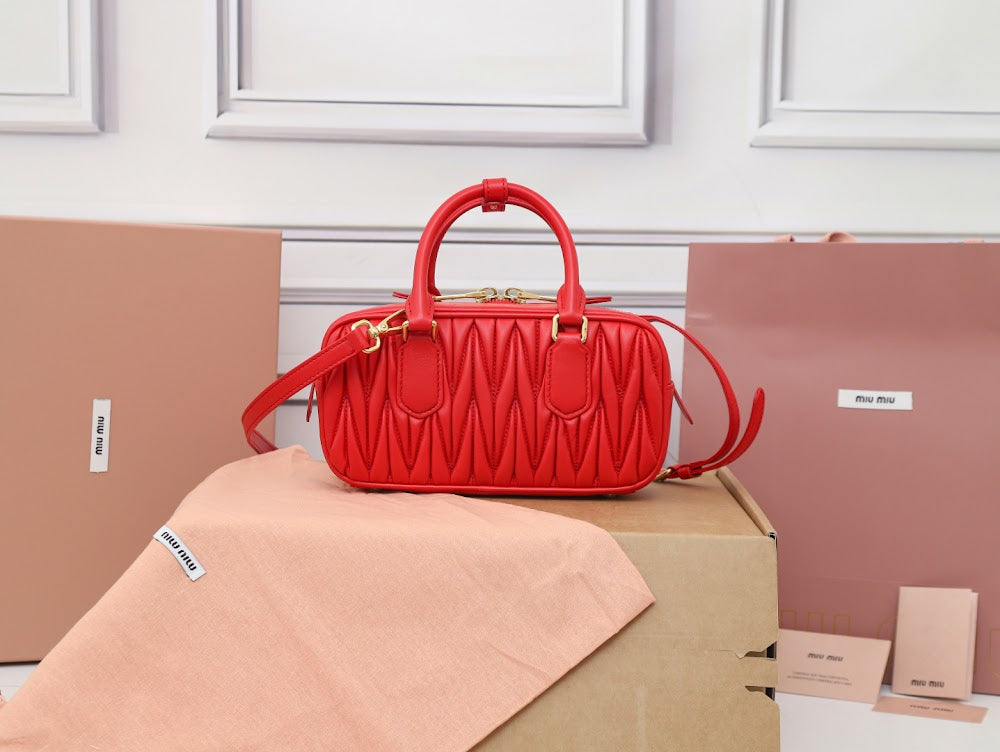Dragons Bags Miun Miun Luxury Bag --123067