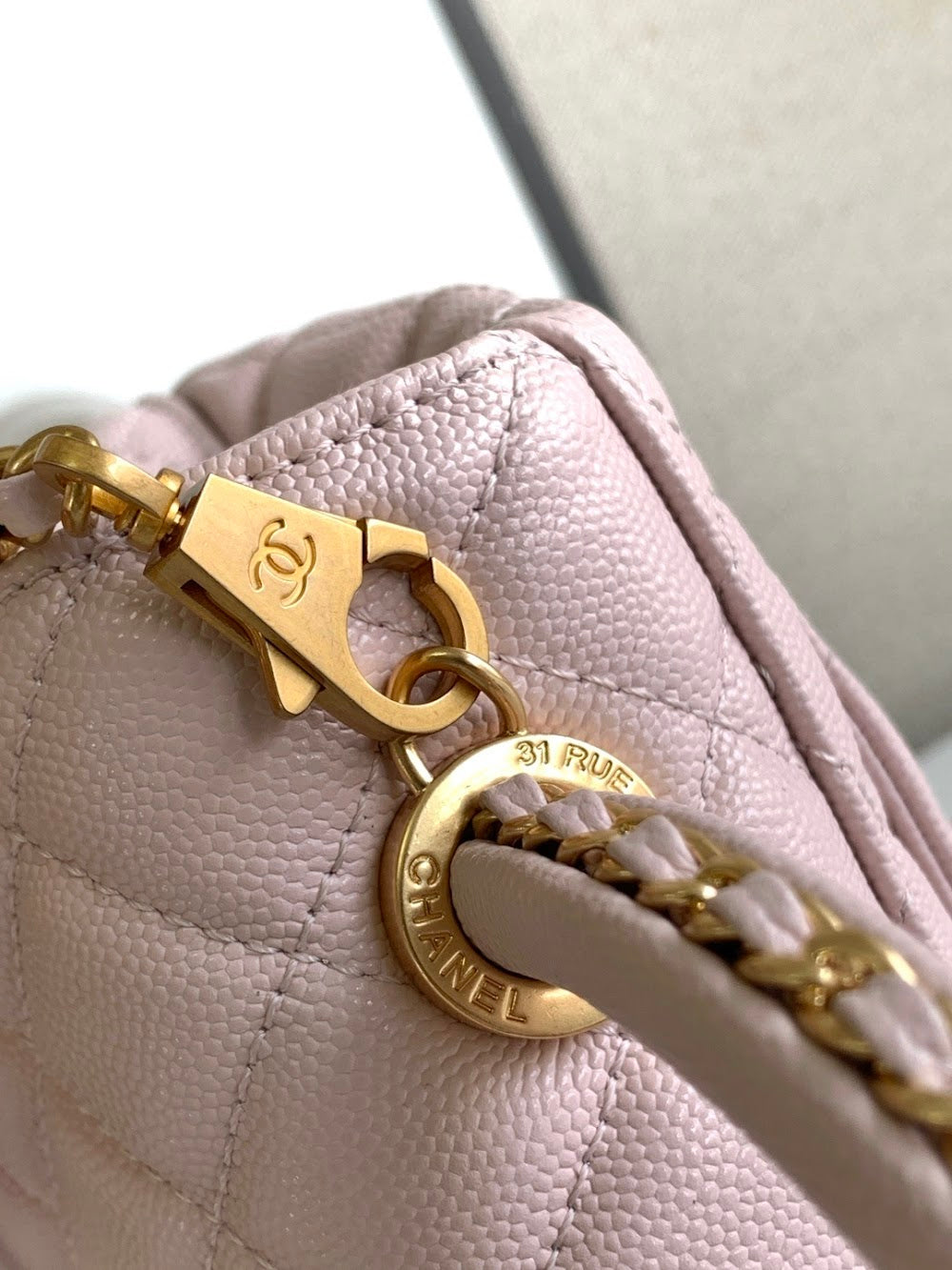 new-luxury-designer-bags-nm9692