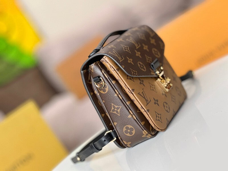Dragons Bags ln Luxury Bag --81604