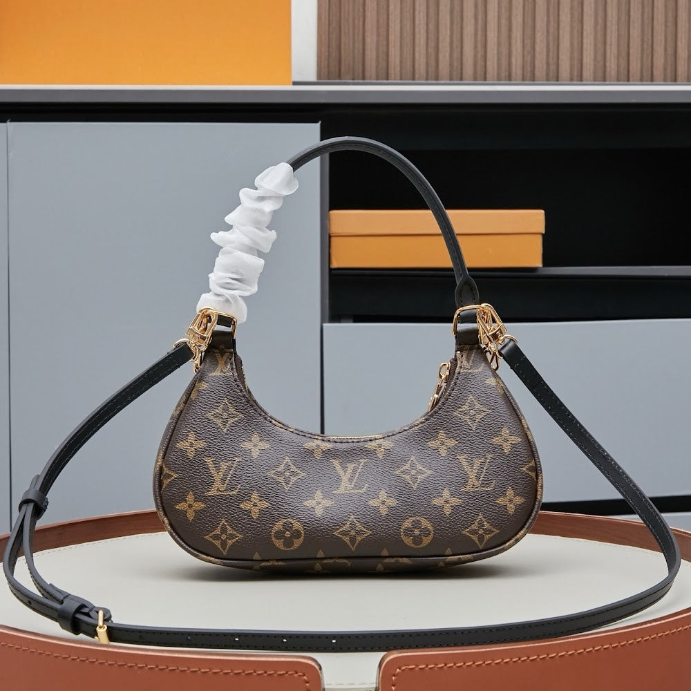 Dragons Bags ln Luxury Bag --81821