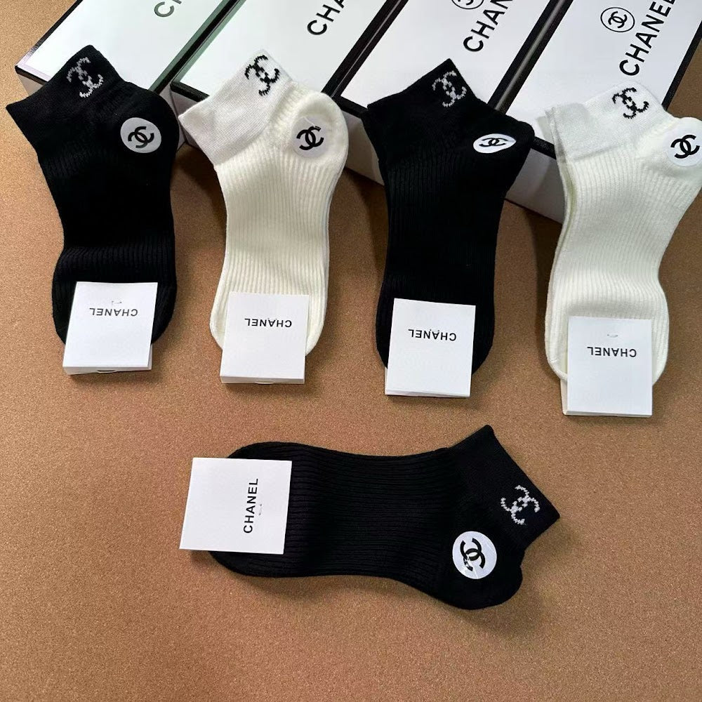 Dragons Bags Premium Luxury Socks --98677