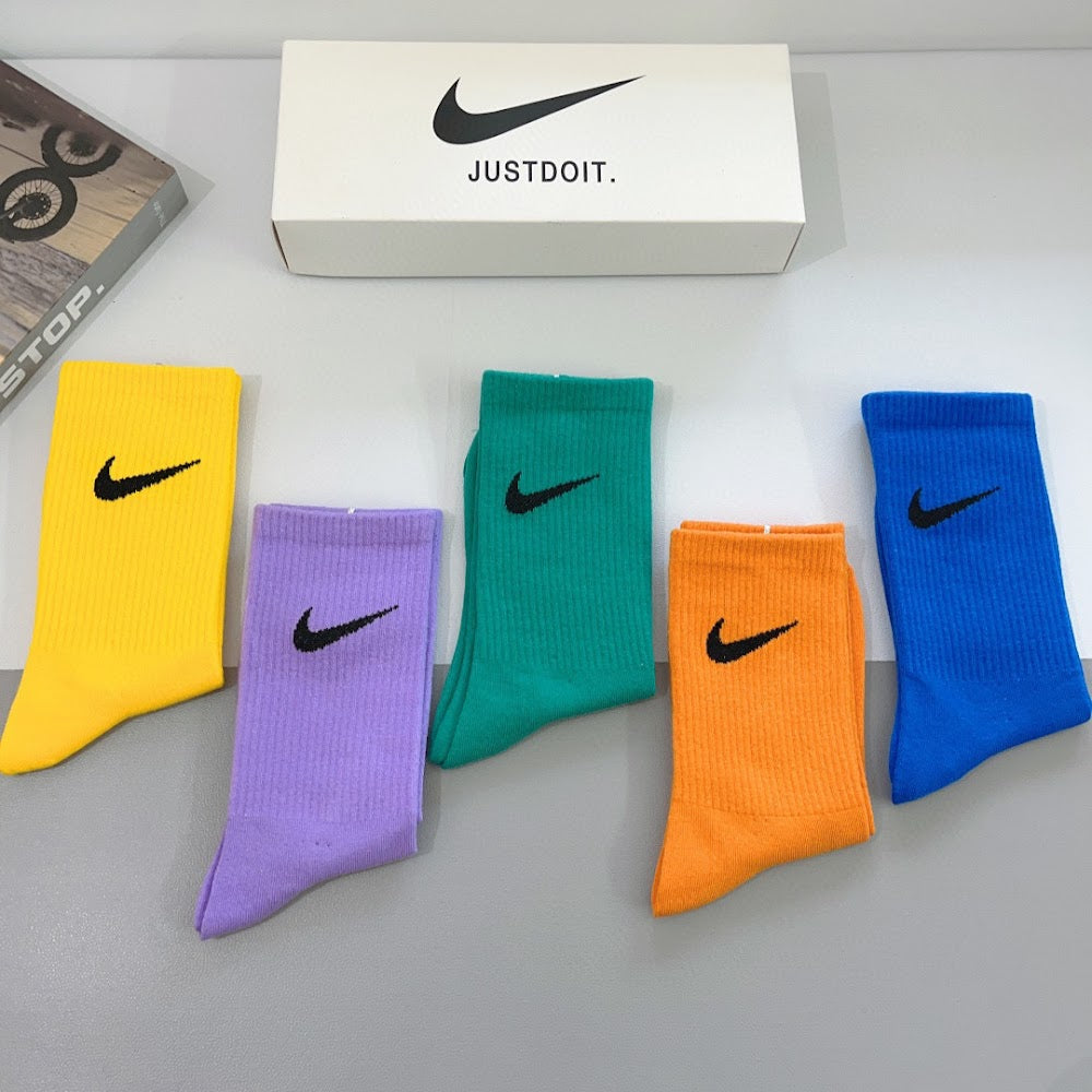 Dragons Bags Premium Luxury Socks --98099