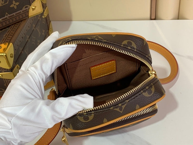 Dragons Bags ln Luxury Bag --62706
