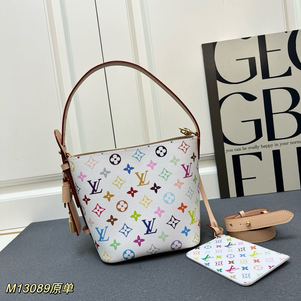Dragons Bags ln Luxury Bag --81697