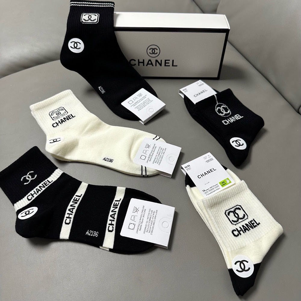 Dragons Bags Premium Luxury Socks --98523