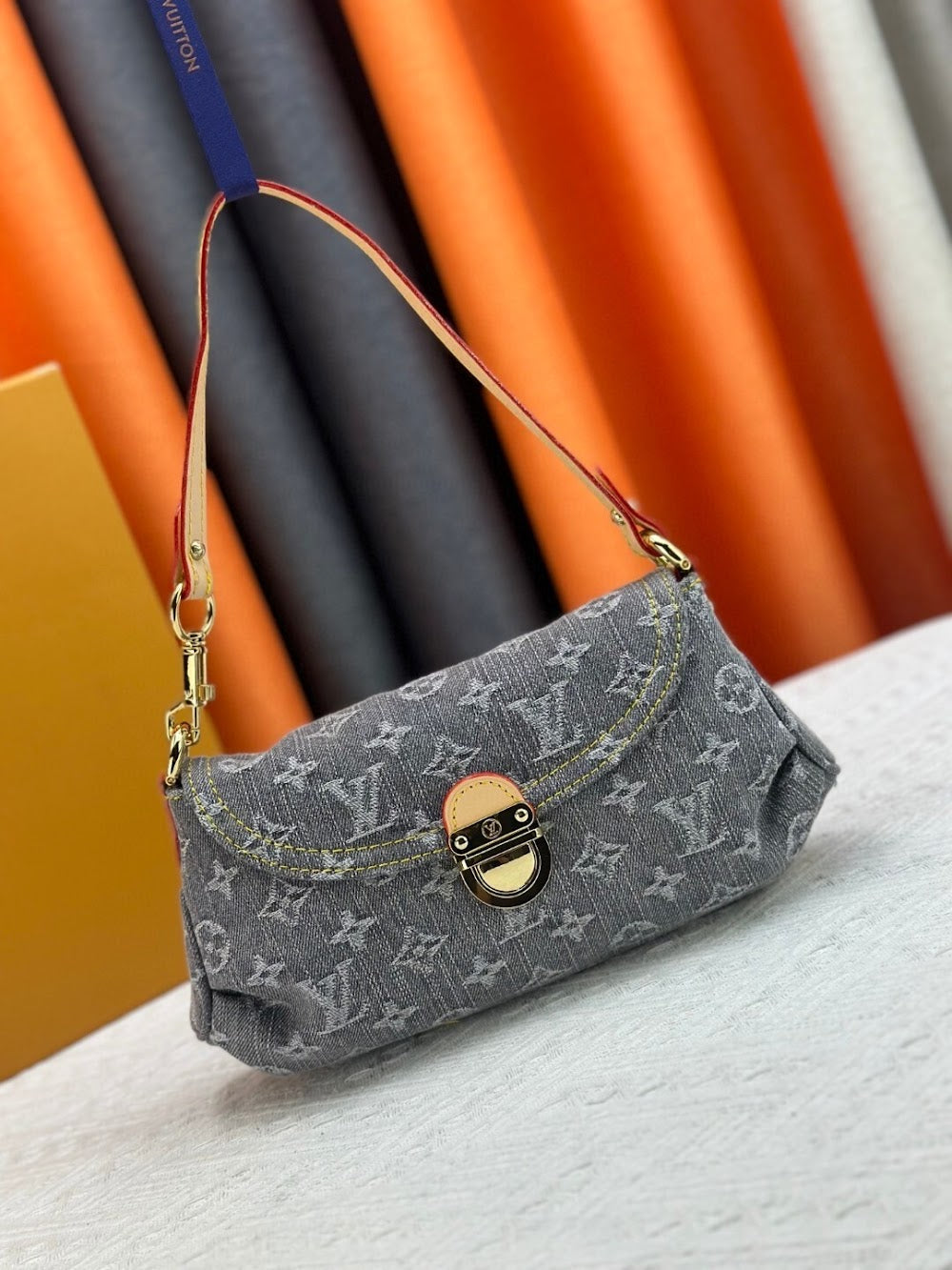 Dragons Bags ln Luxury Bag --76857