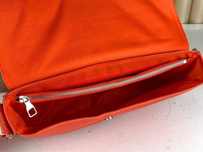 Dragons Bags ln Luxury Bag --56002