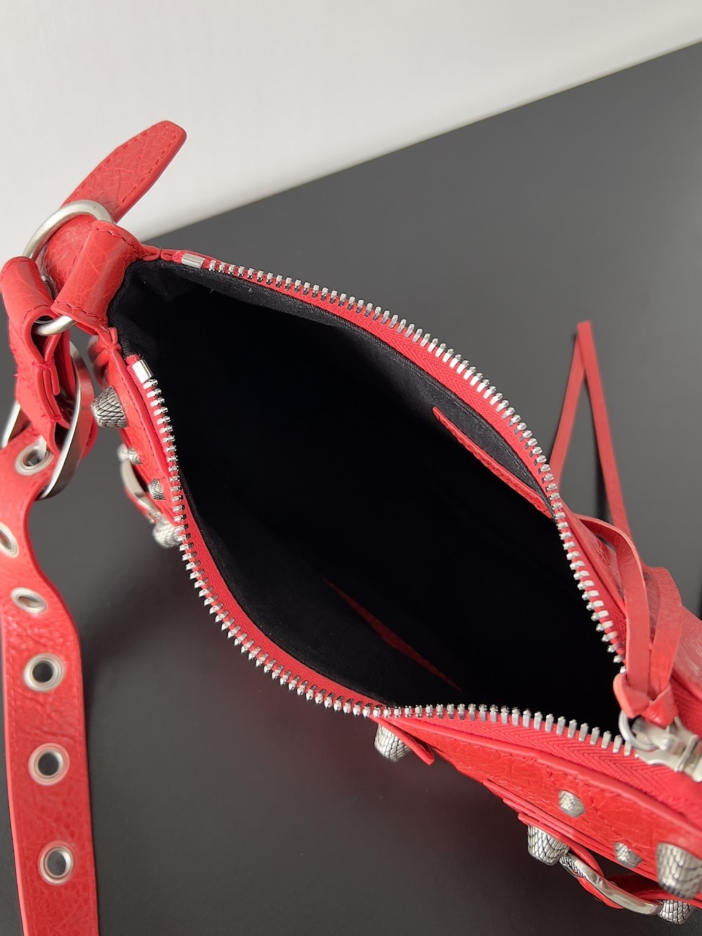 Dragons Bags Balenciaga Luxury Bag --111157