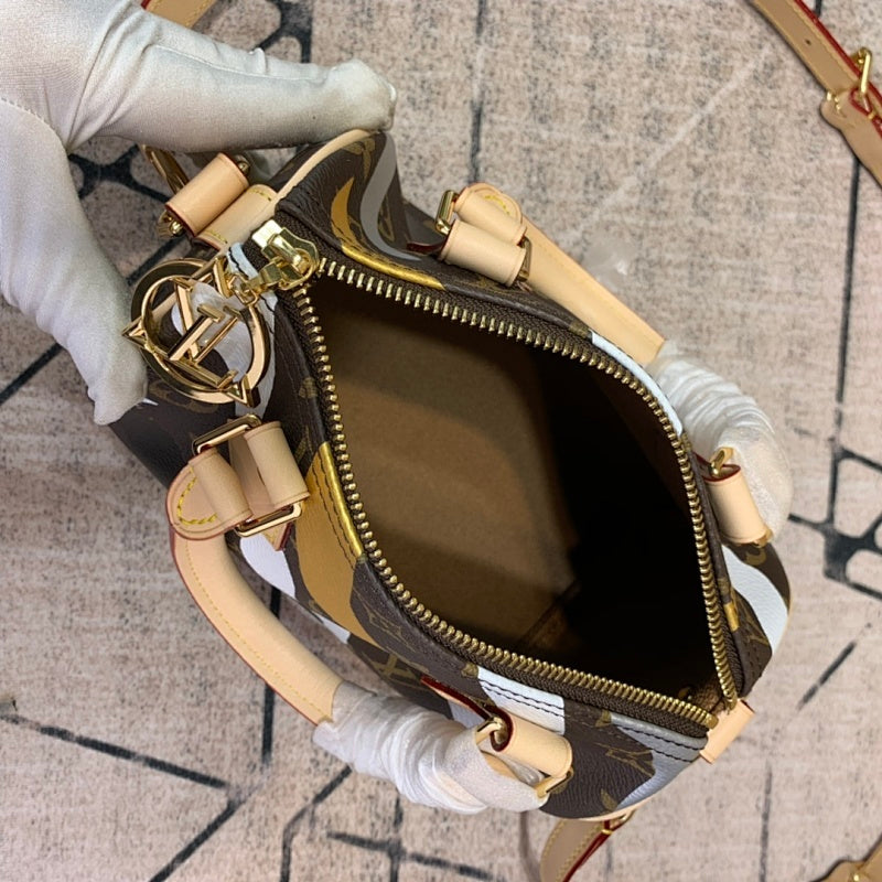 Dragons Bags ln Luxury Bag --56721